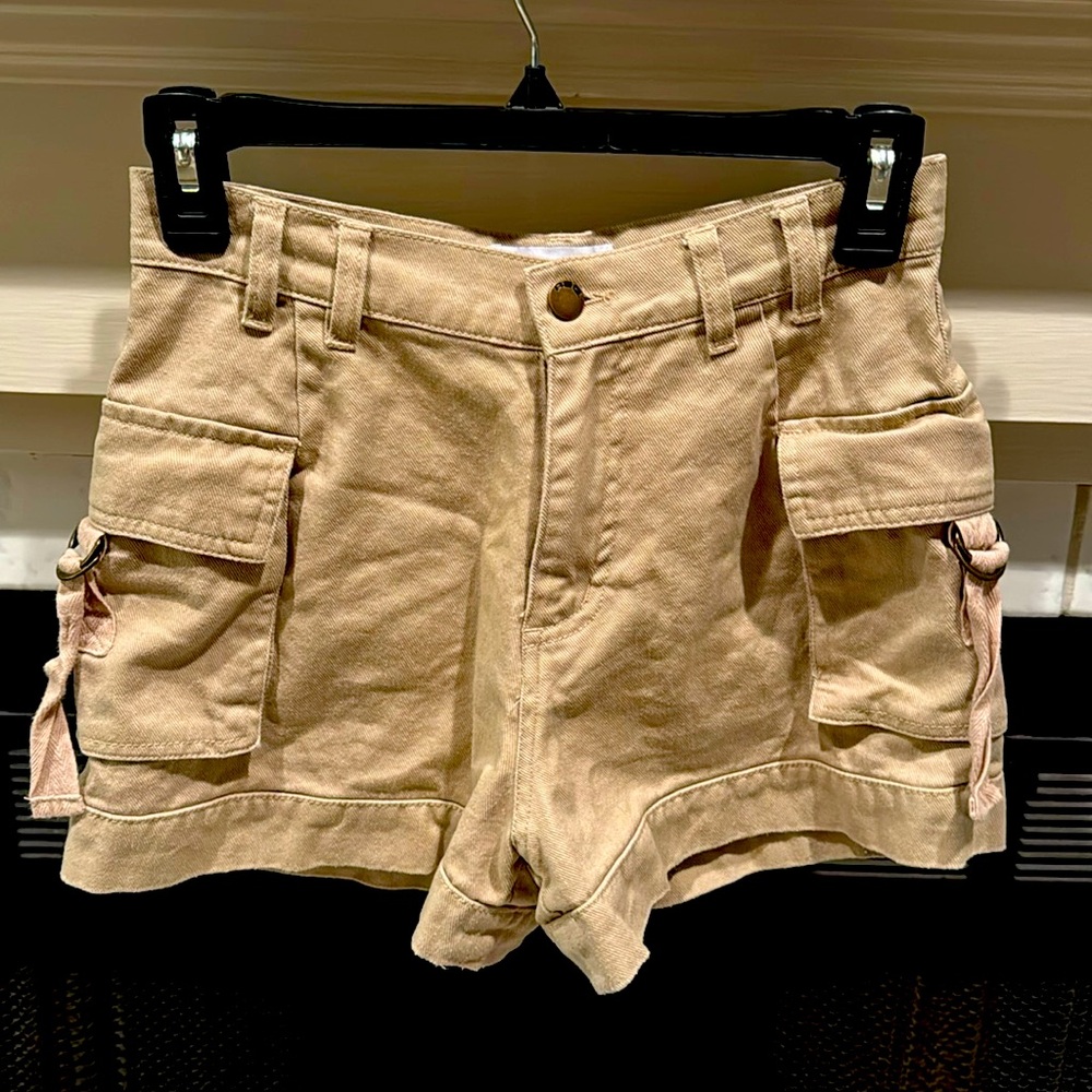 RSQ Mid Length Cargo Shorts. Tan Size 25